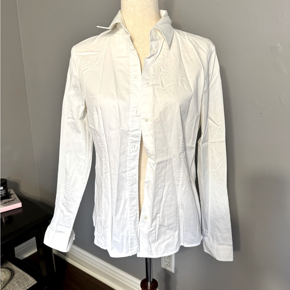 Hugo Boss women’s white button up- size 6